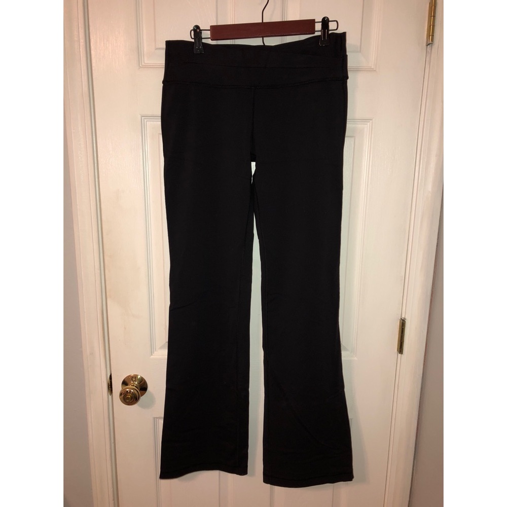 LuluLemon yoga pants